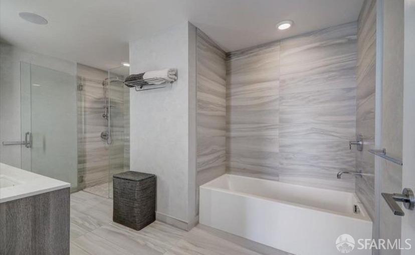 201 Folsom Street # 32E