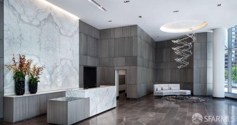 201 Folsom Street # 32E