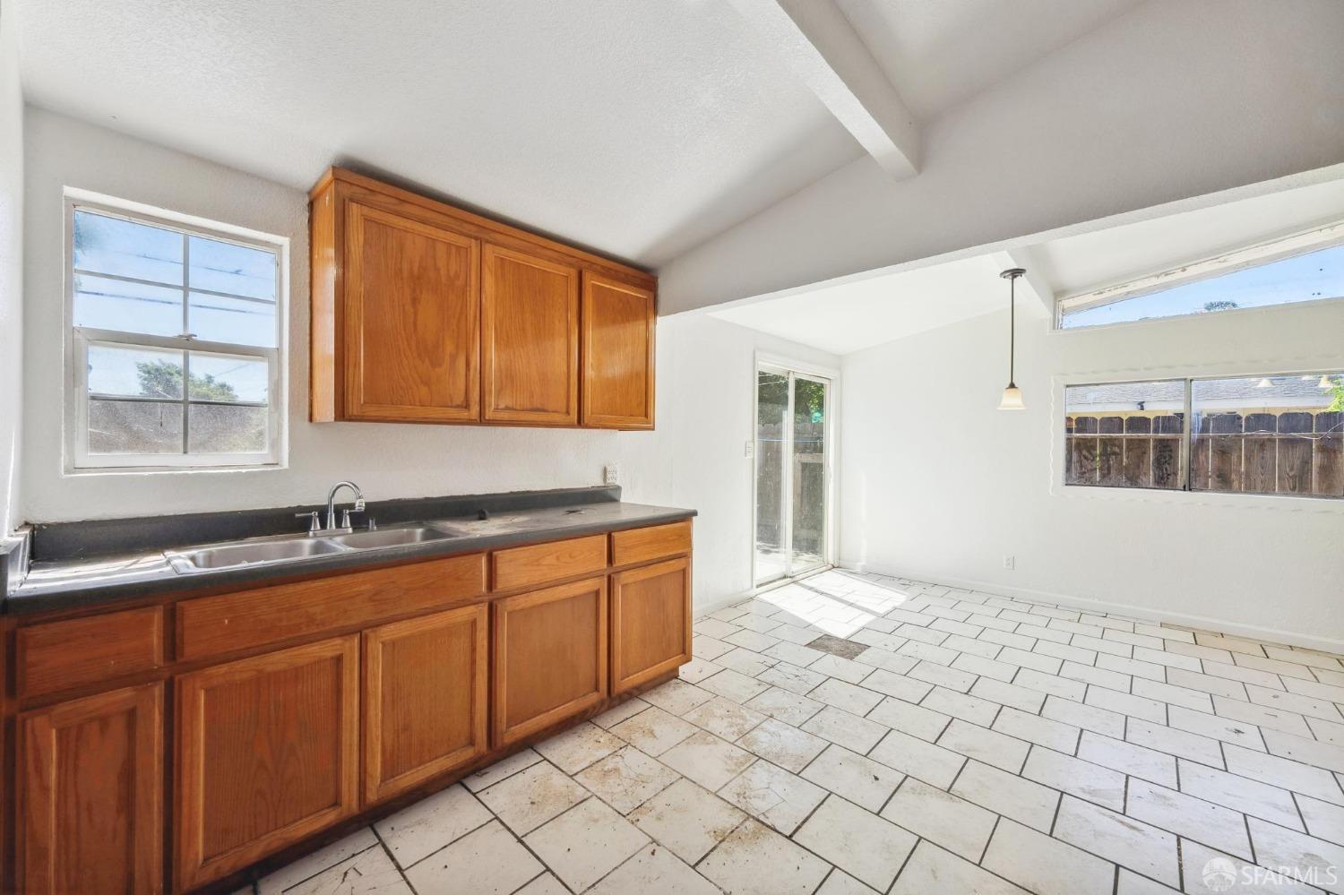 1383 Cliffwood Drive