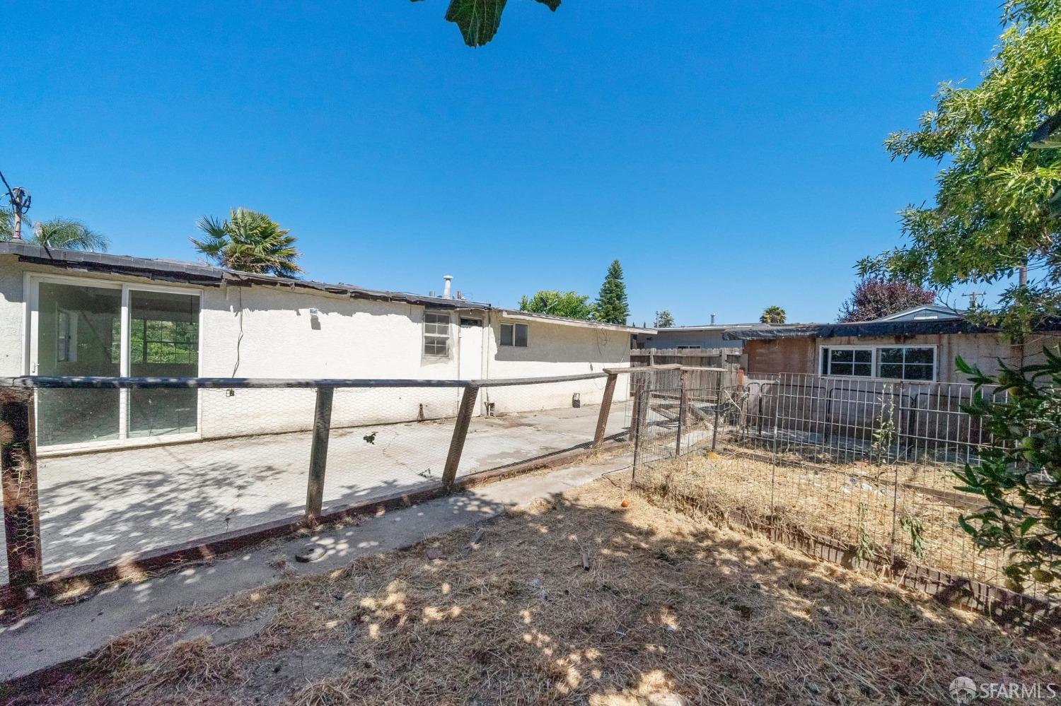 1383 Cliffwood Drive