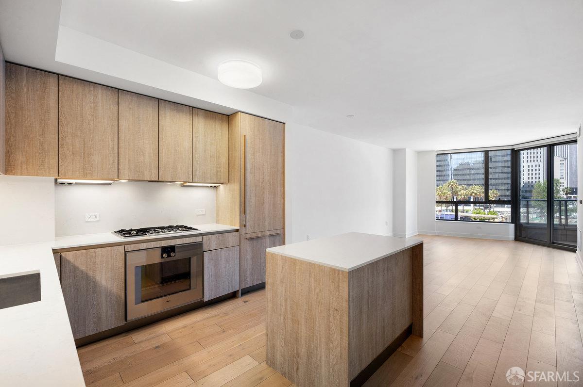 318 Main Street # 4E
