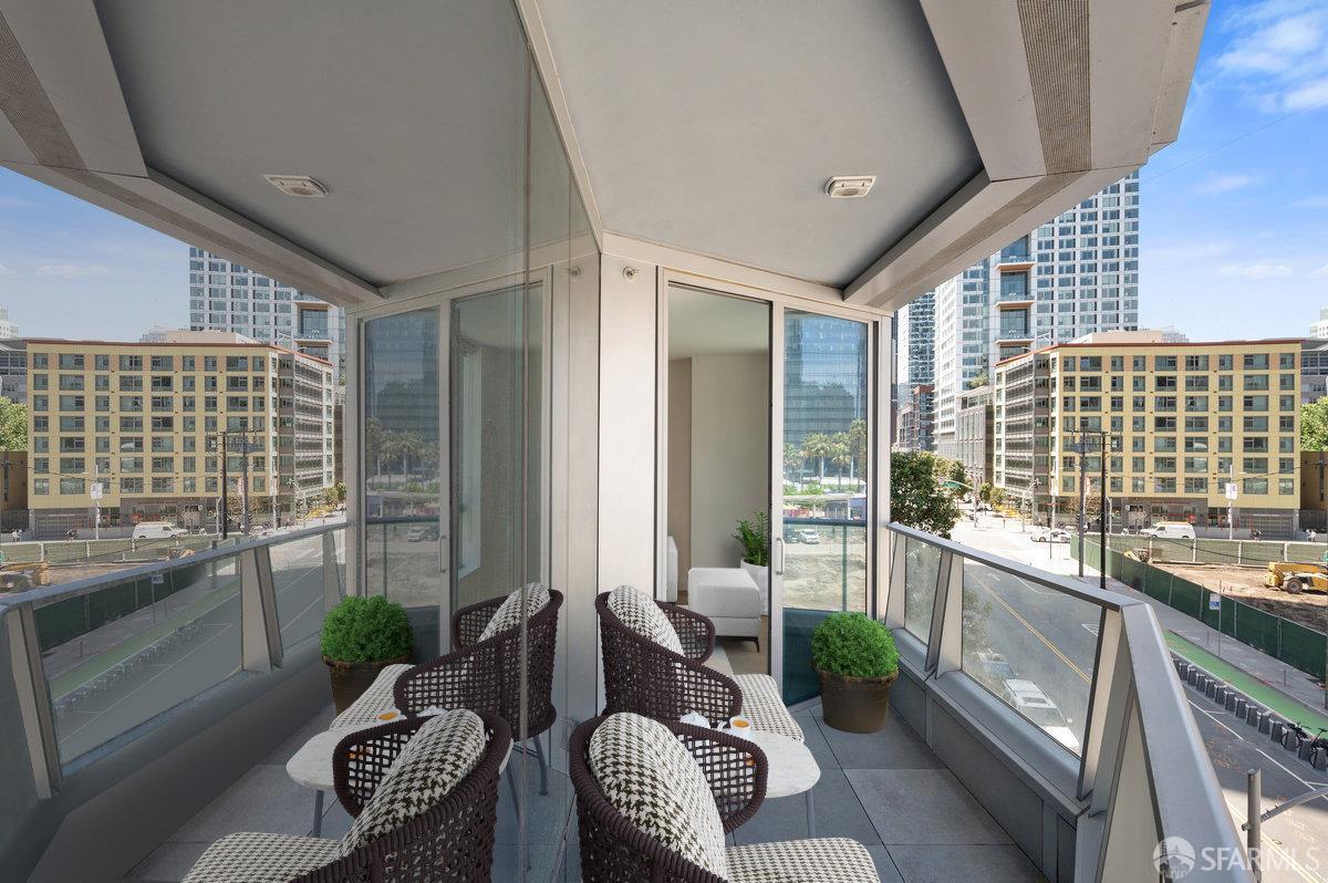 318 Main Street # 4E