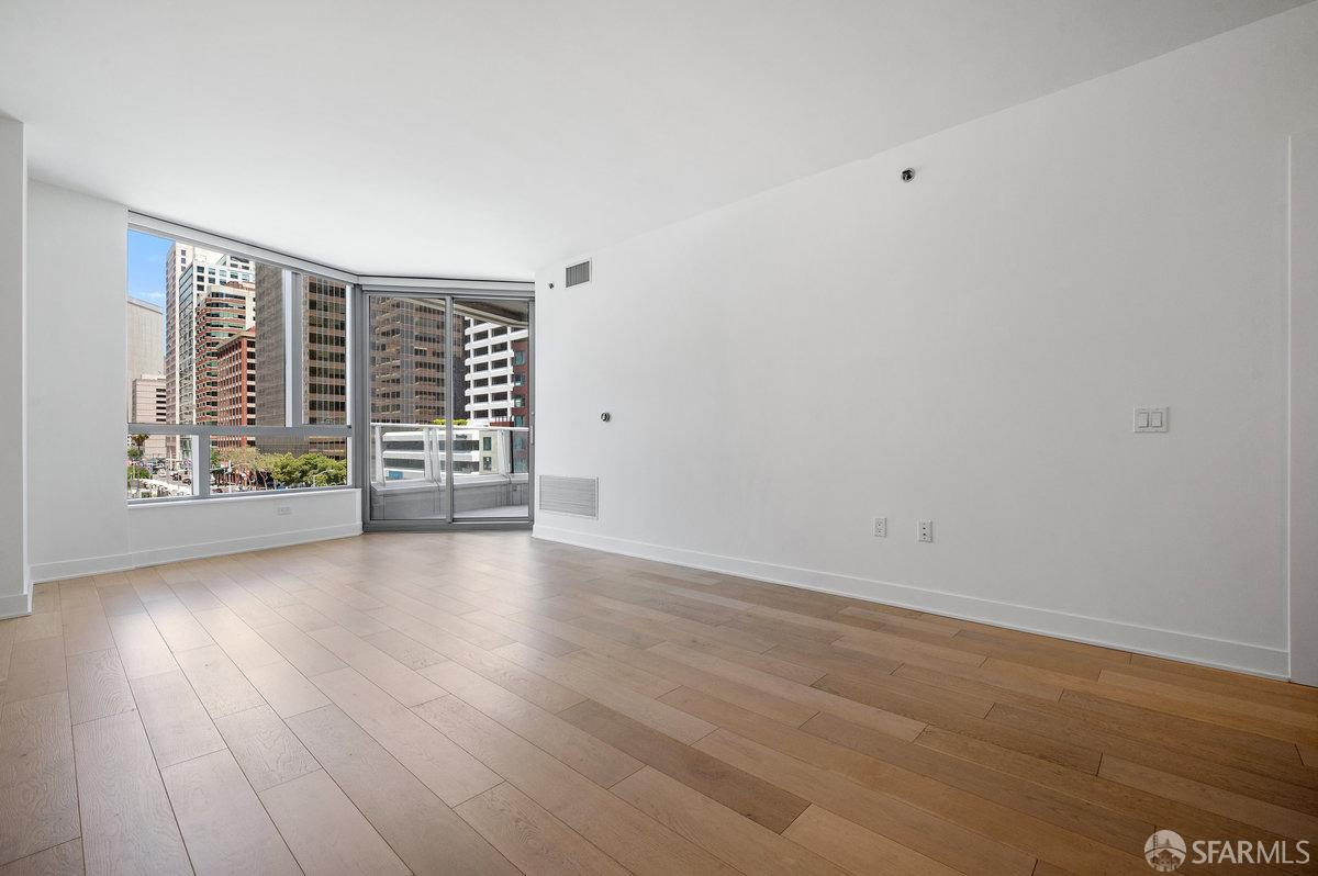 318 Main Street # 4E