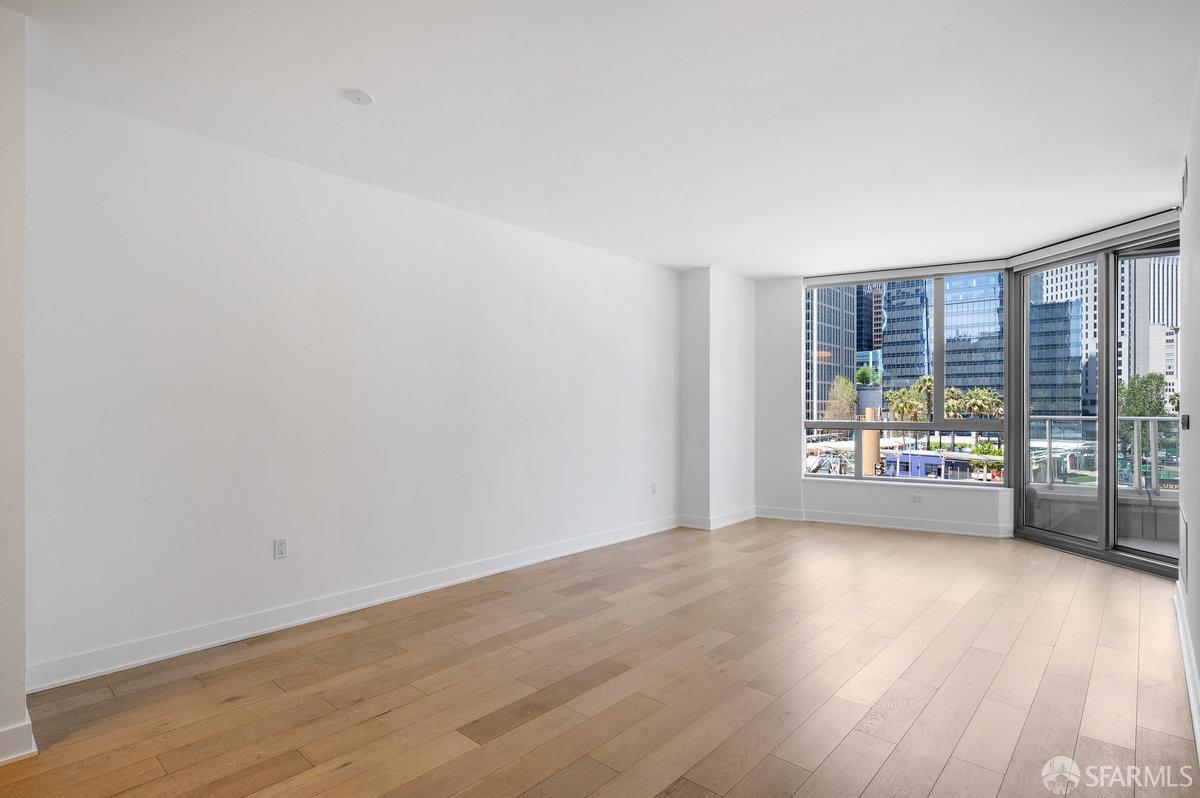 318 Main Street # 4E
