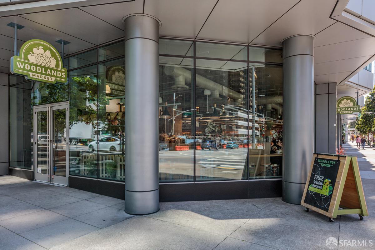 318 Main Street # 4E