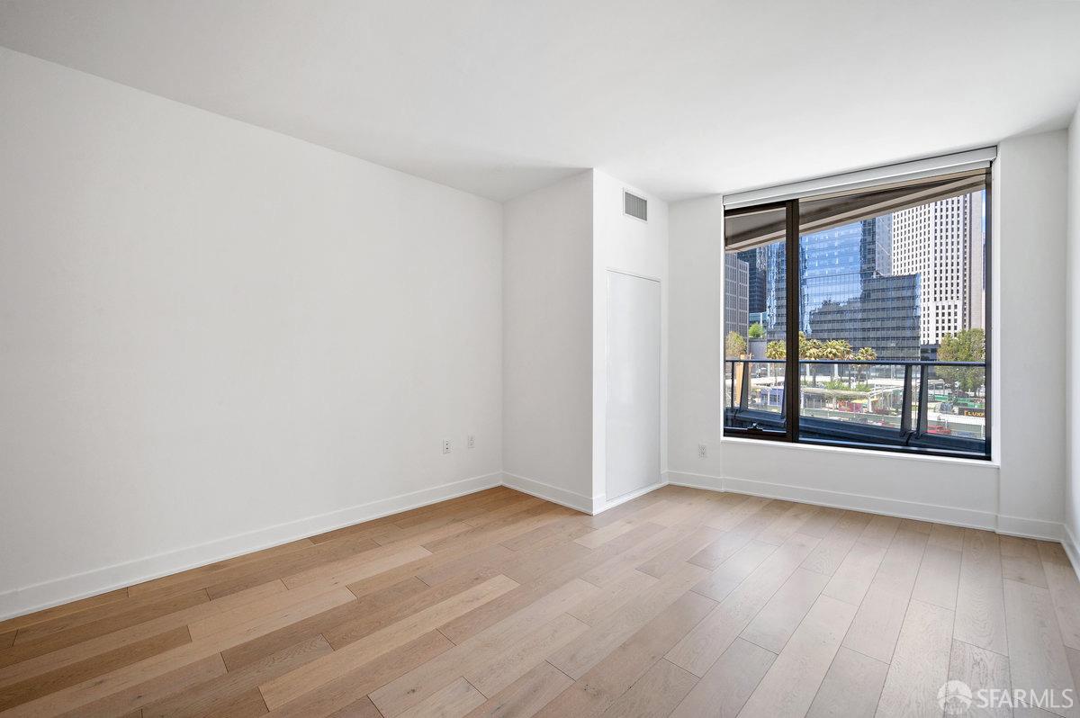 318 Main Street # 4E