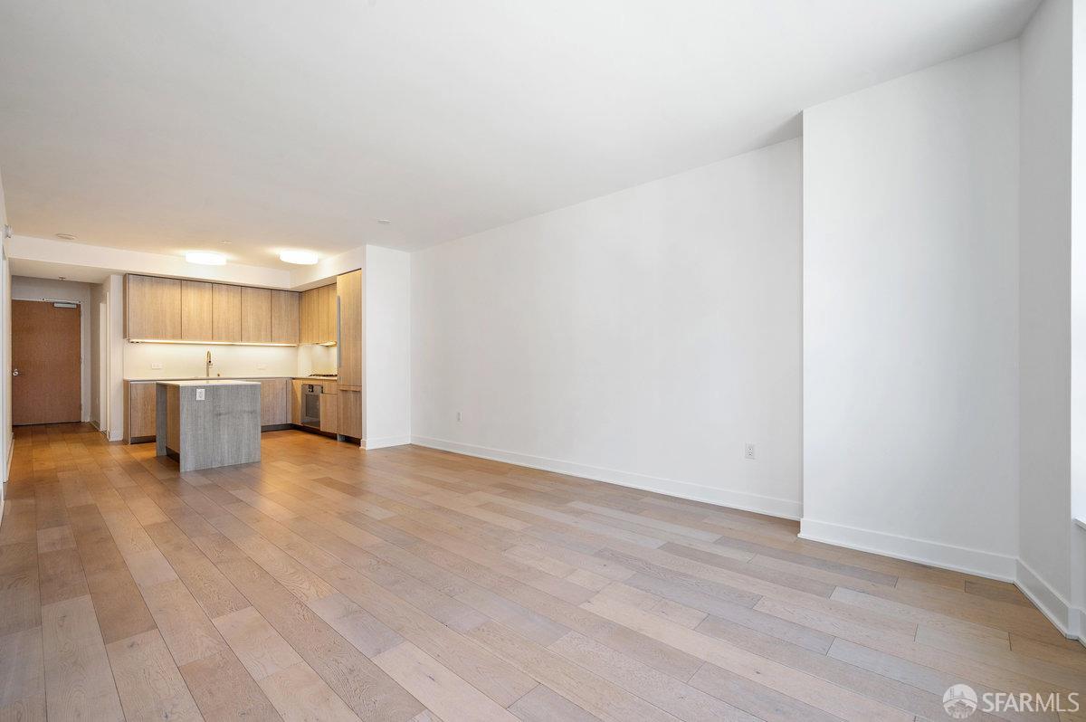 318 Main Street # 4E