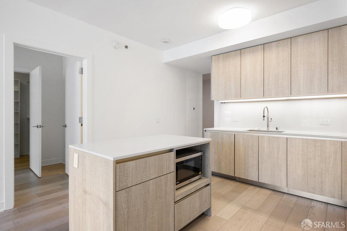 318 Main Street # 4E