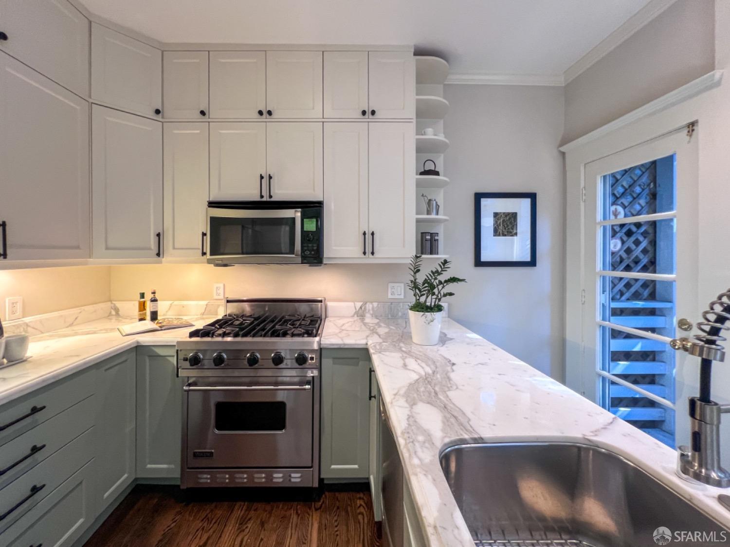 1700 Jones Street # 4