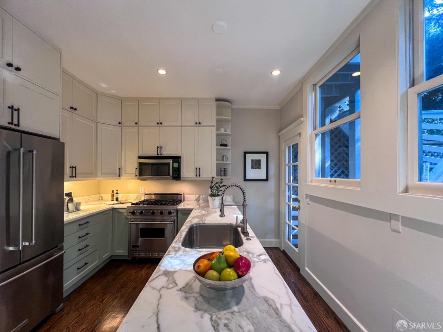 1700 Jones Street # 4