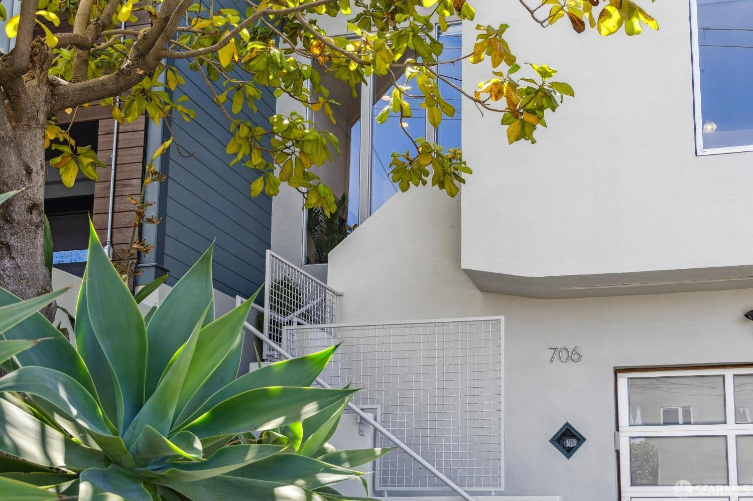 706 De Haro Street