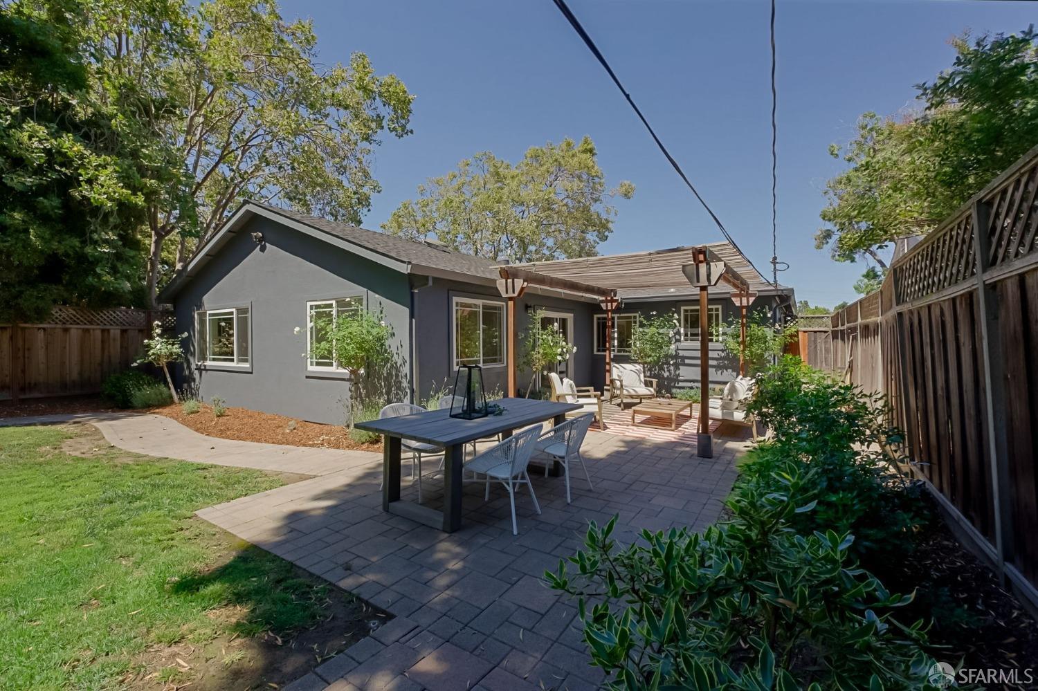 532 Rand Street