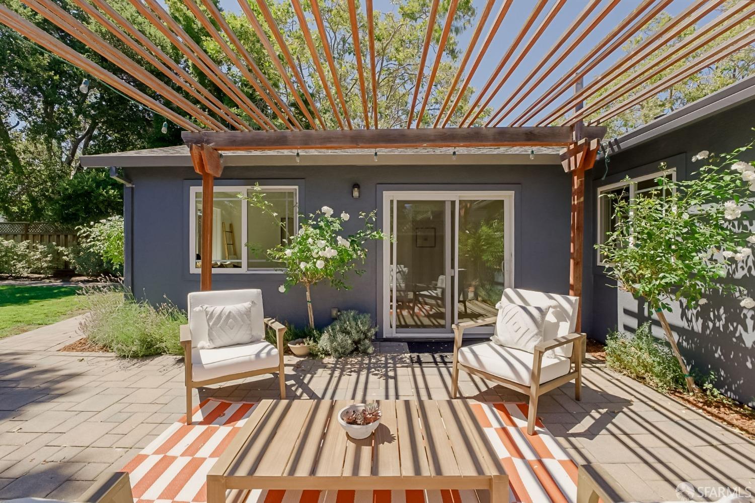 532 Rand Street