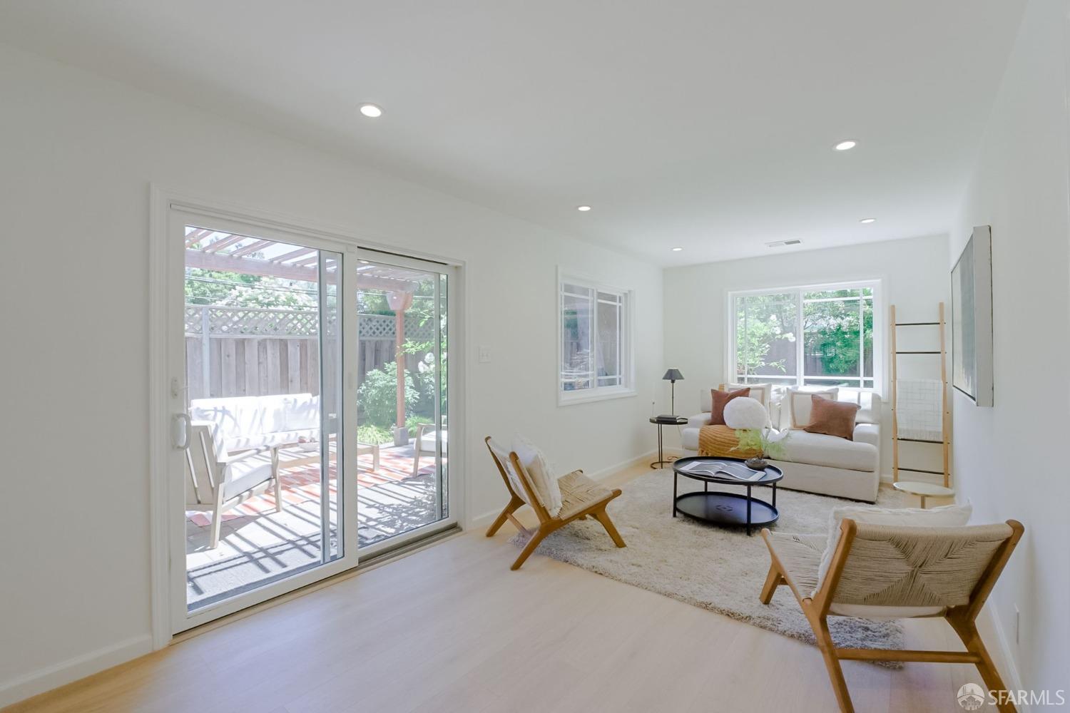 532 Rand Street