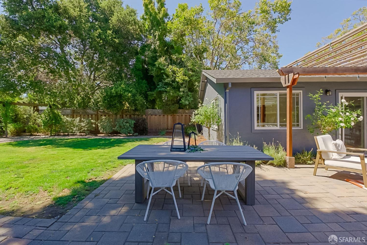 532 Rand Street