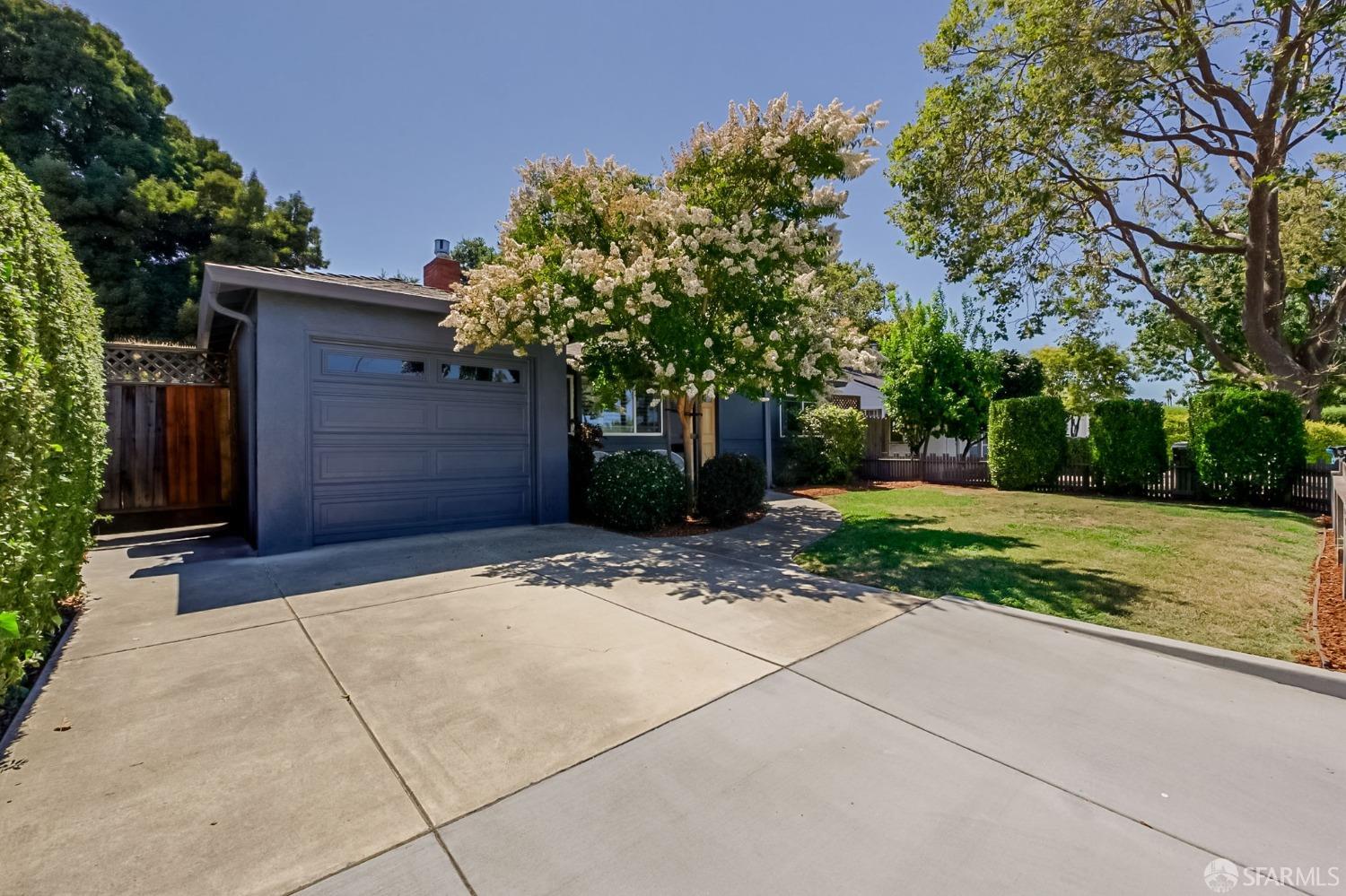 532 Rand Street