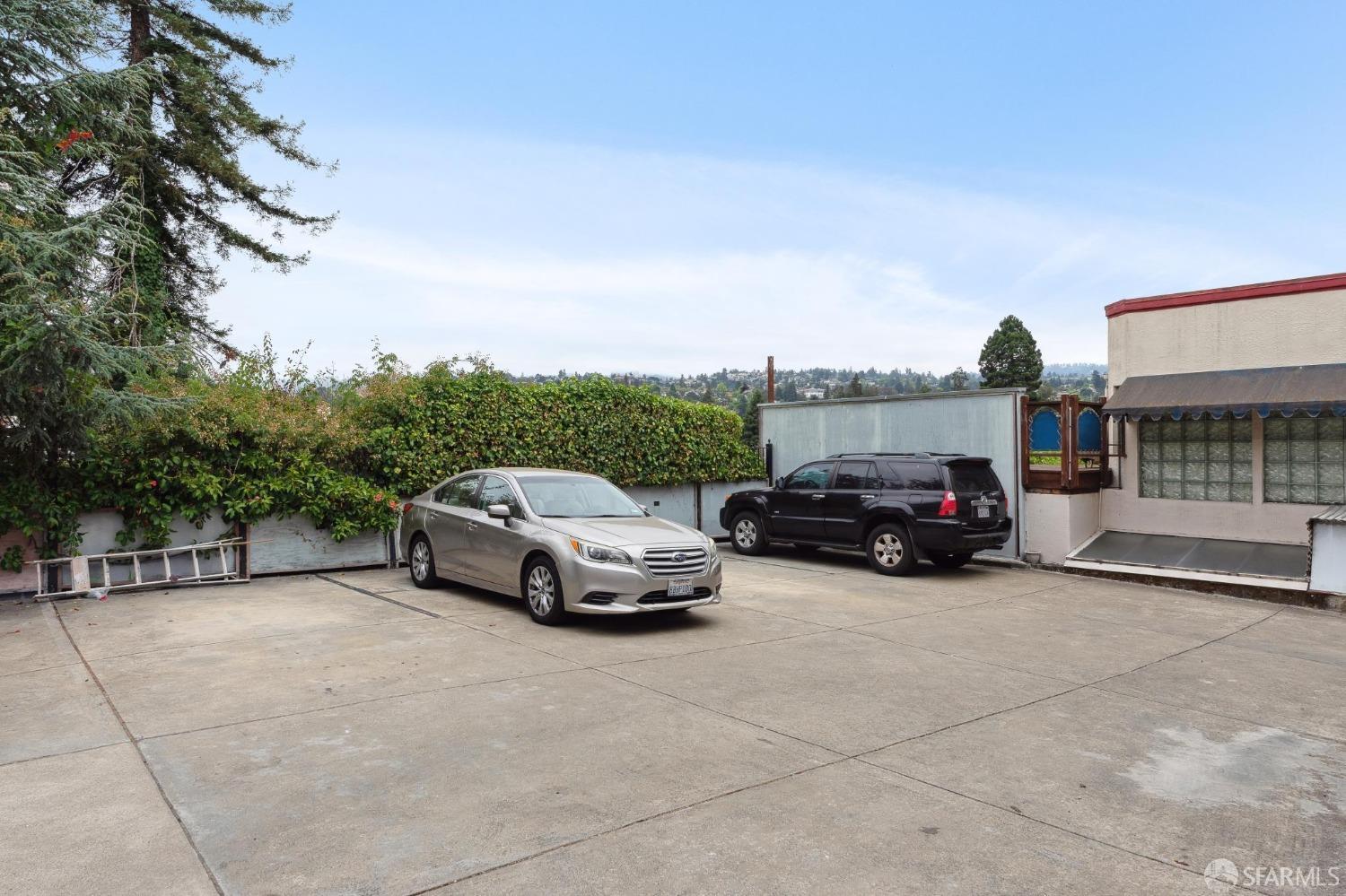 436 Sunnyslope Avenue
