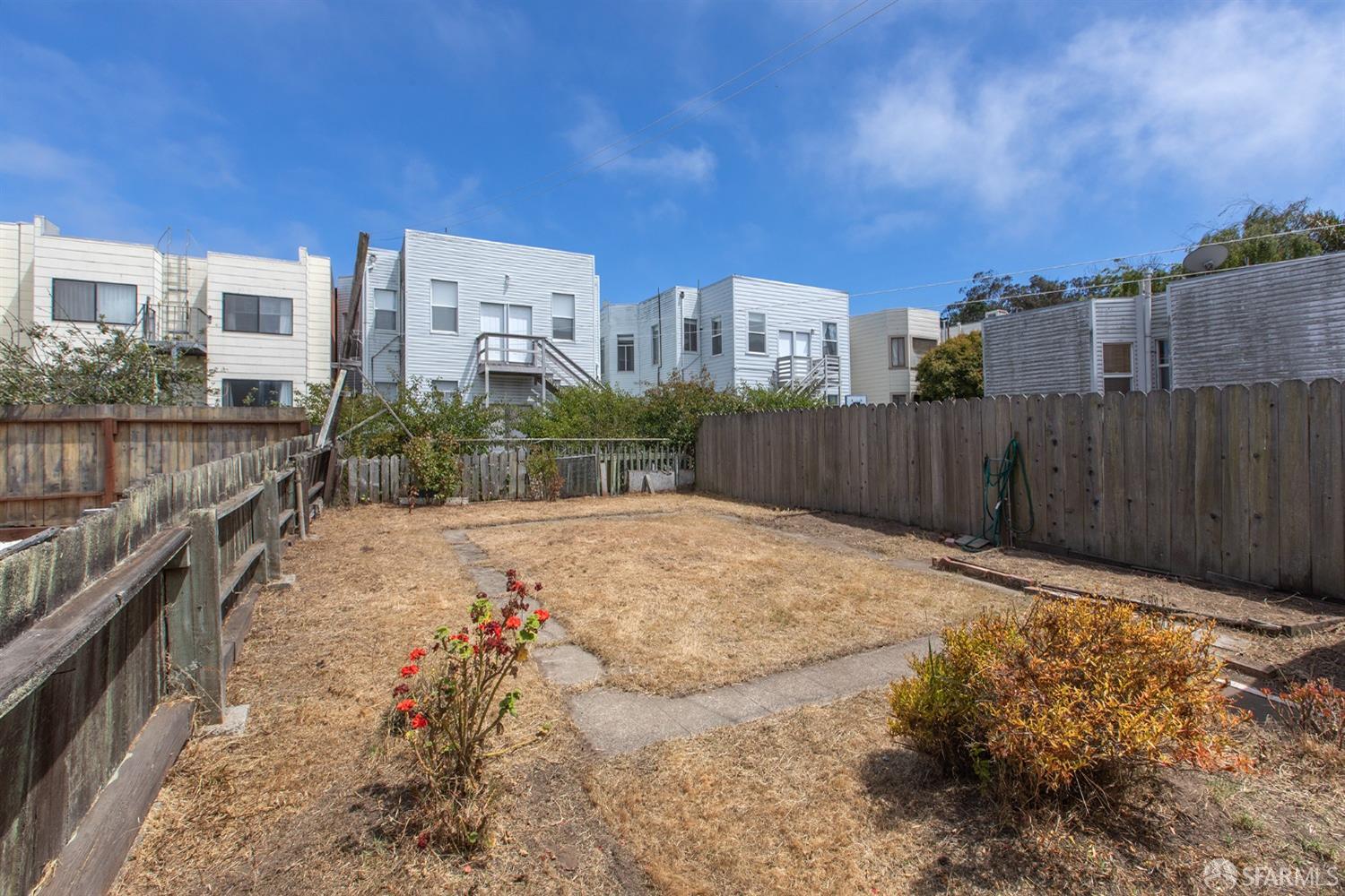 746 7th Avenue