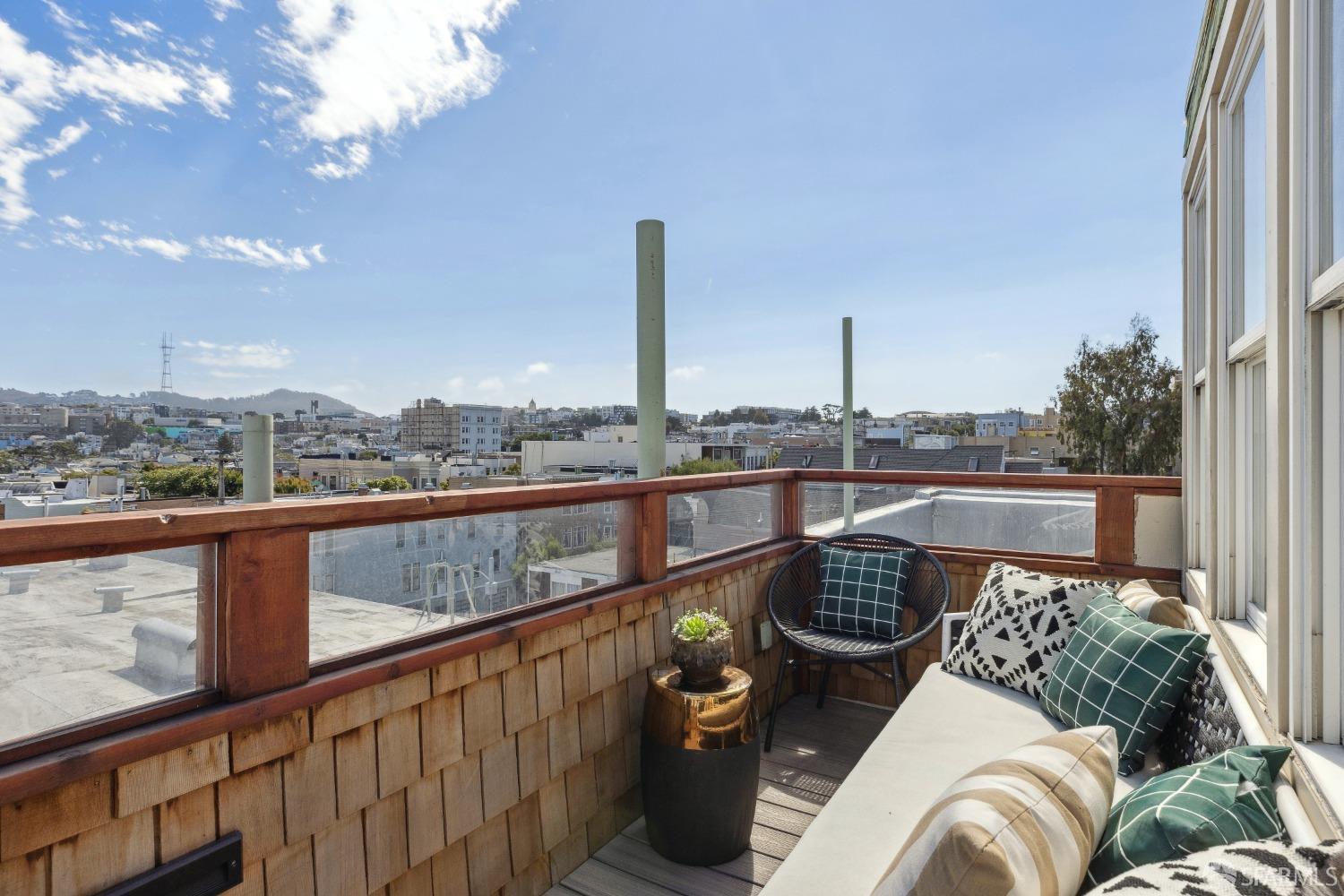 2010 Broderick Street # 4