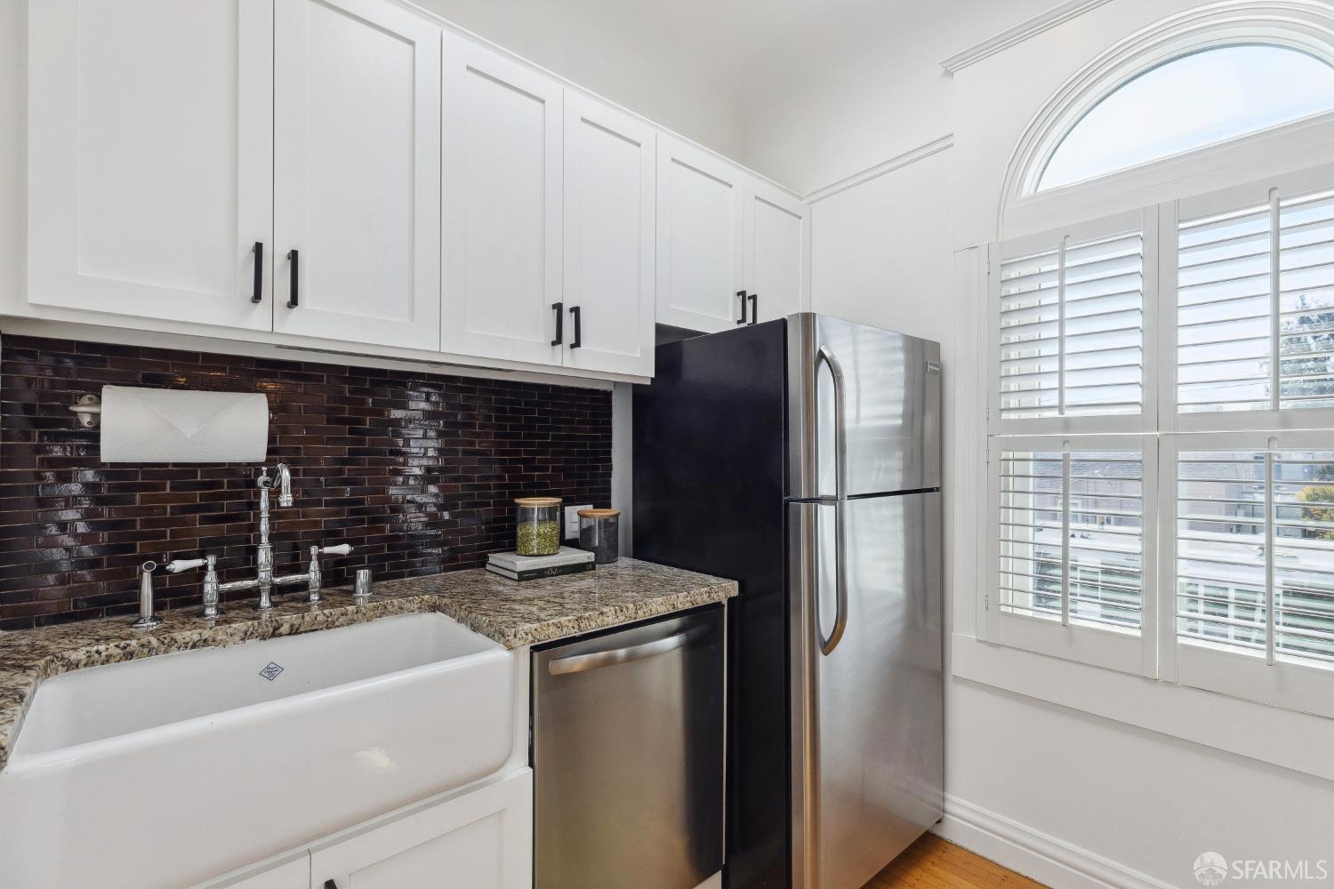 2010 Broderick Street # 4