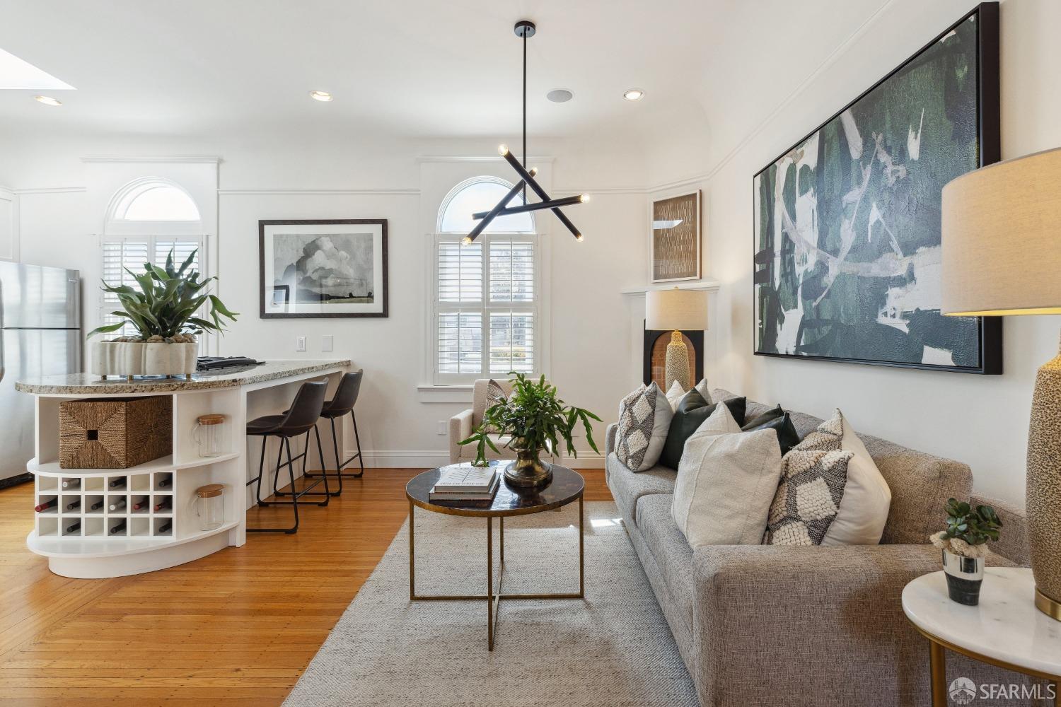 2010 Broderick Street # 4