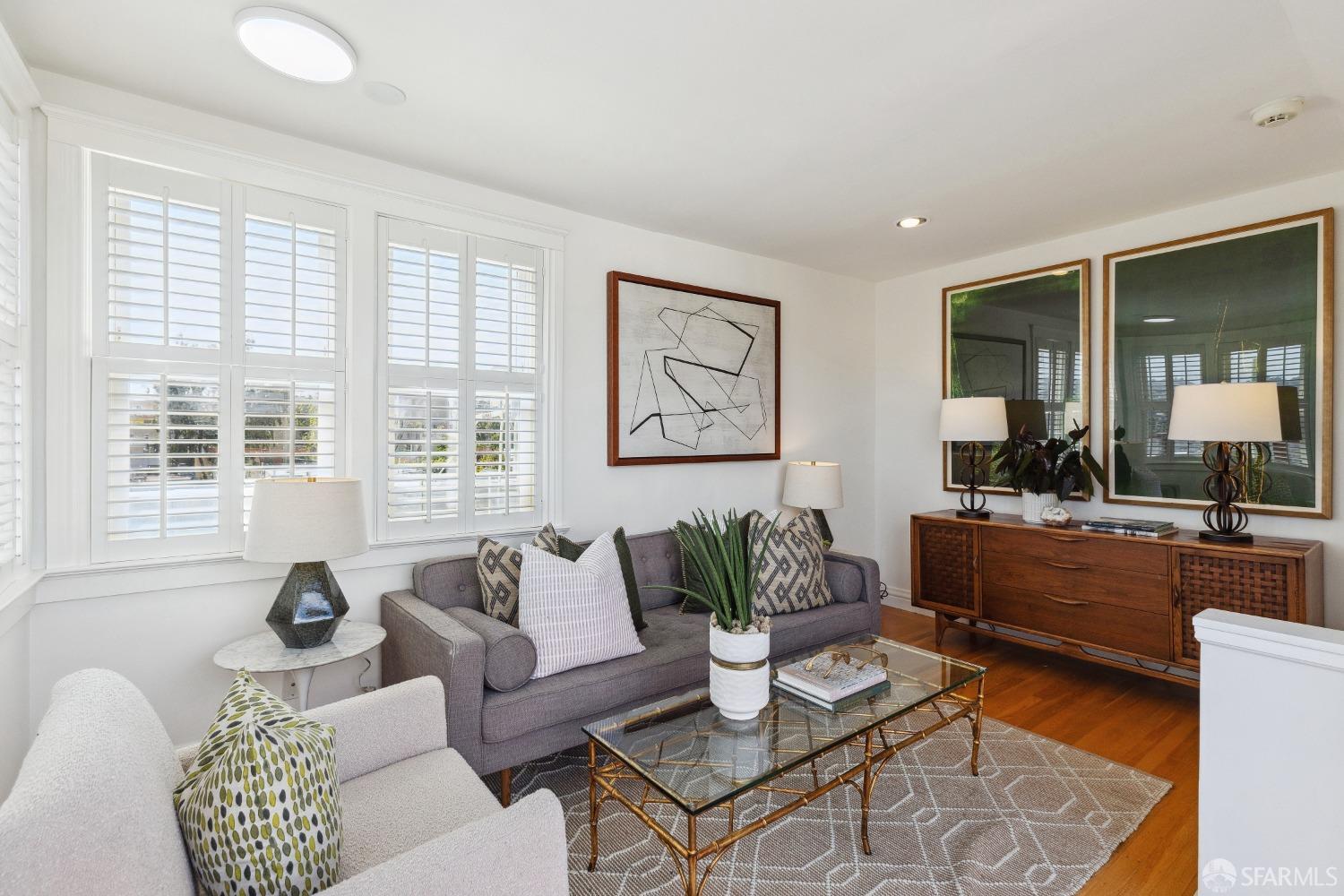 2010 Broderick Street # 4