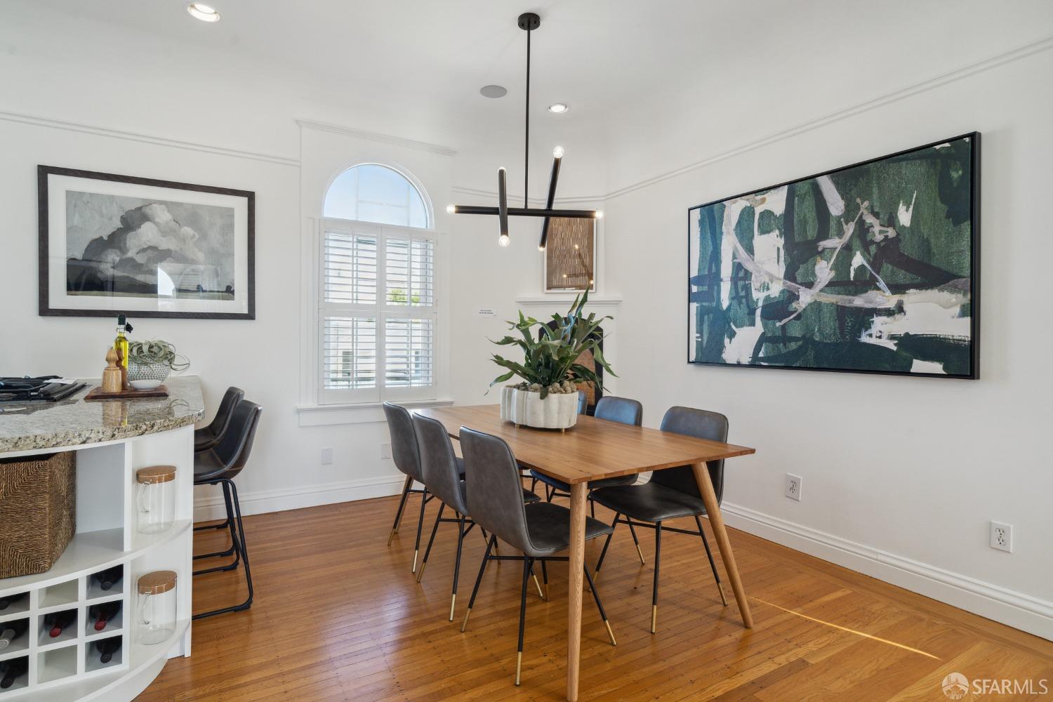2010 Broderick Street # 4
