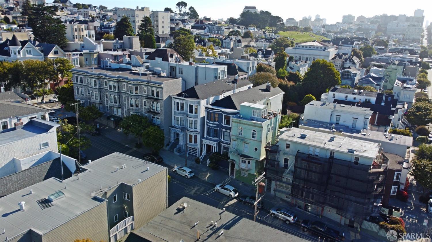 2010 Broderick Street # 4