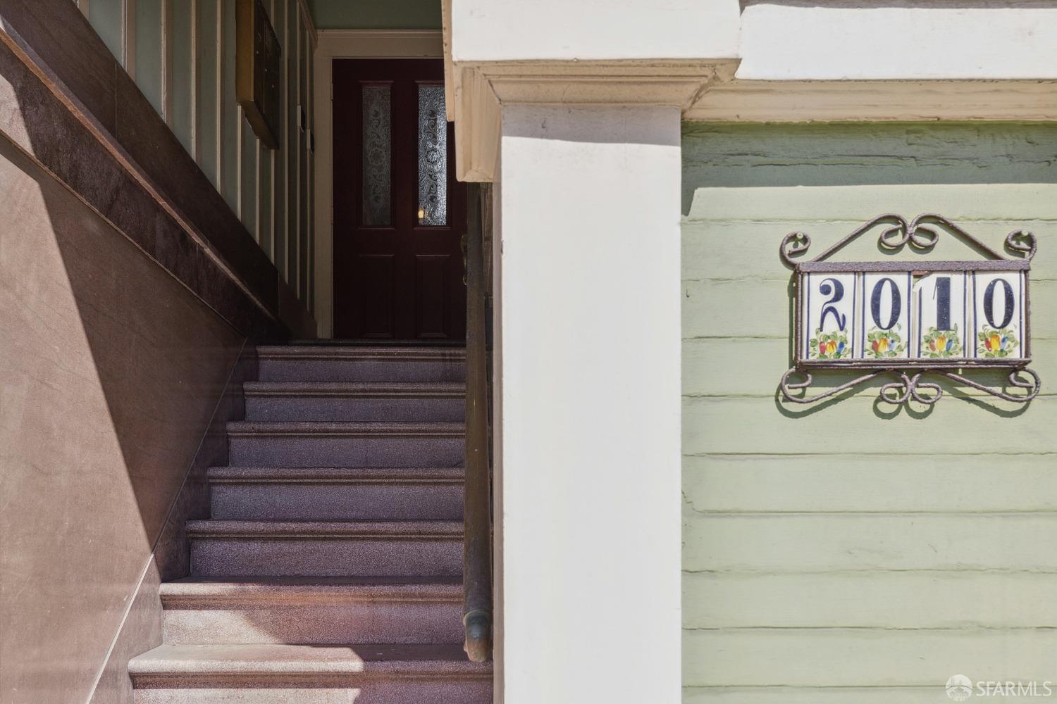 2010 Broderick Street # 4