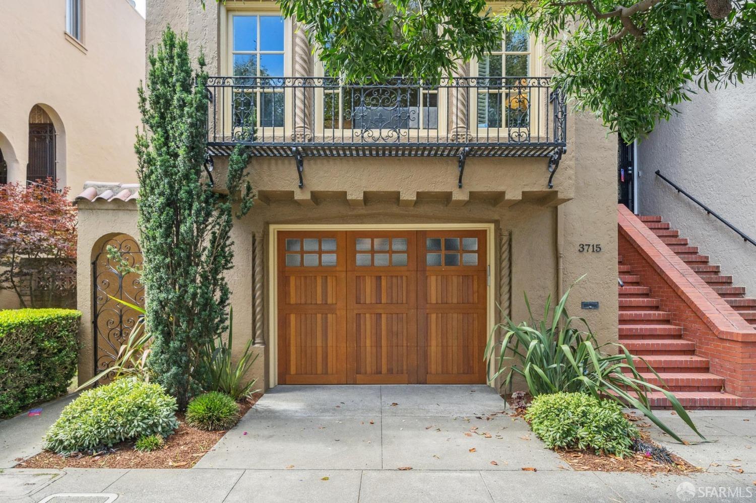 3715 Broderick Street