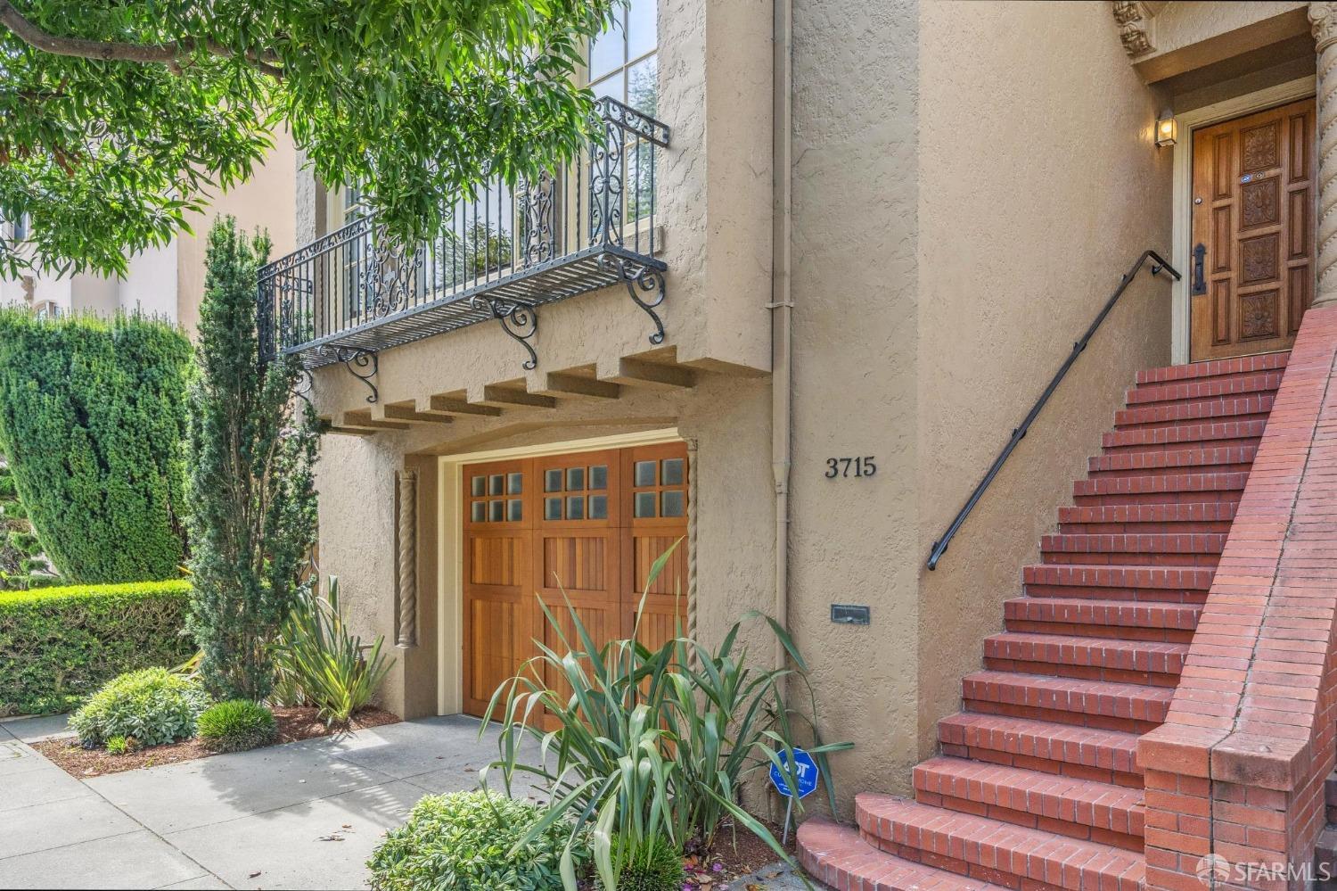 3715 Broderick Street