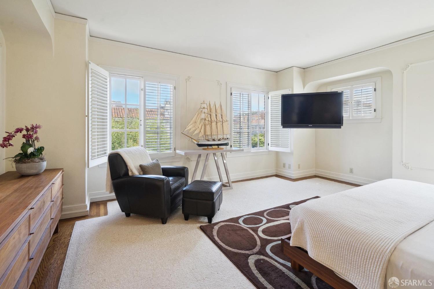 3715 Broderick Street