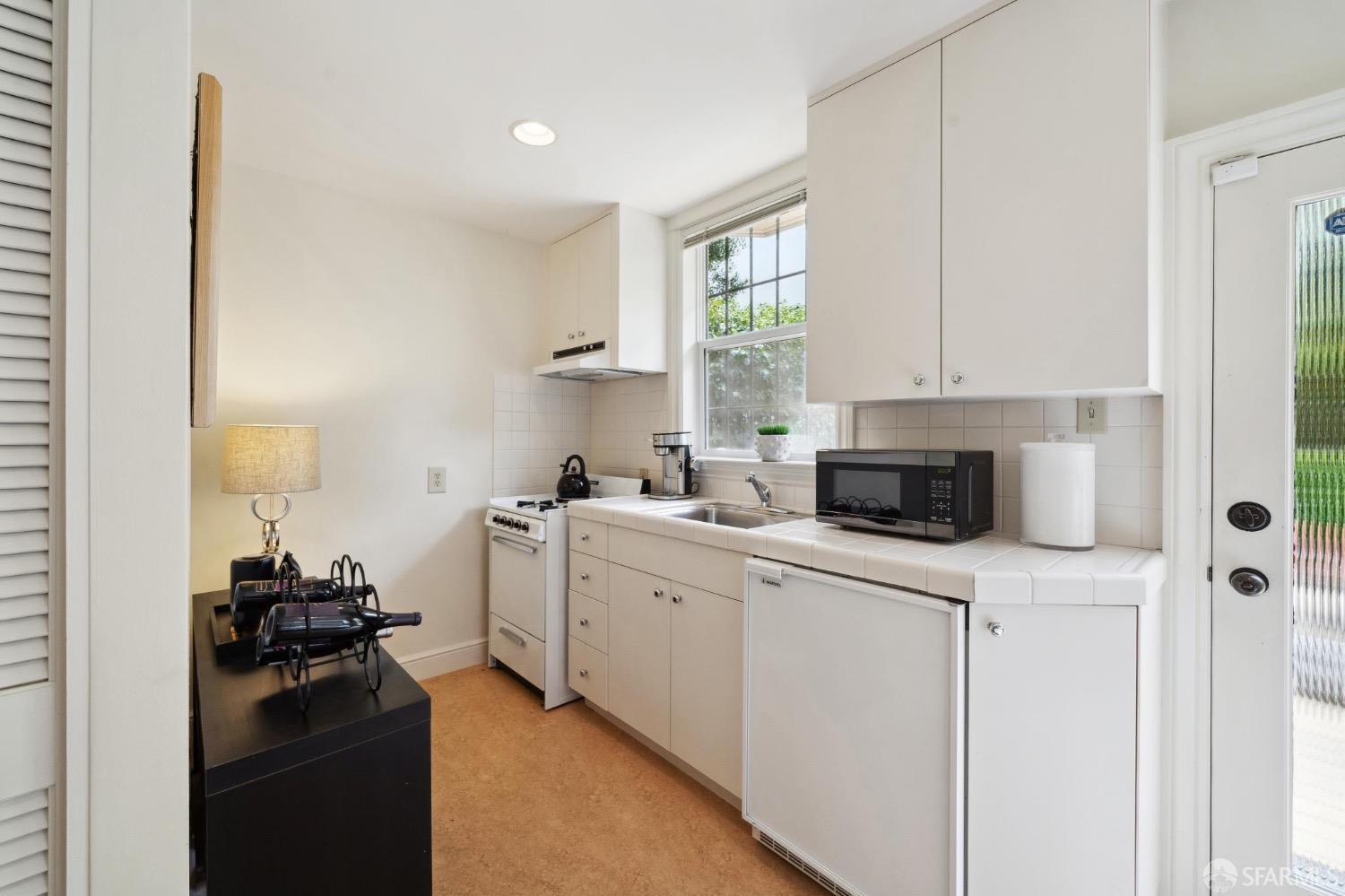 3715 Broderick Street