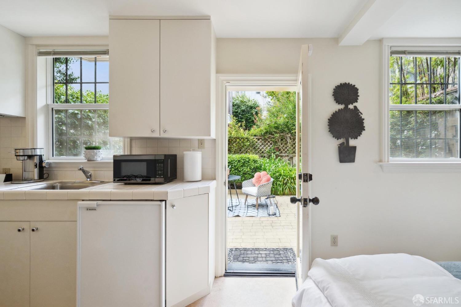 3715 Broderick Street