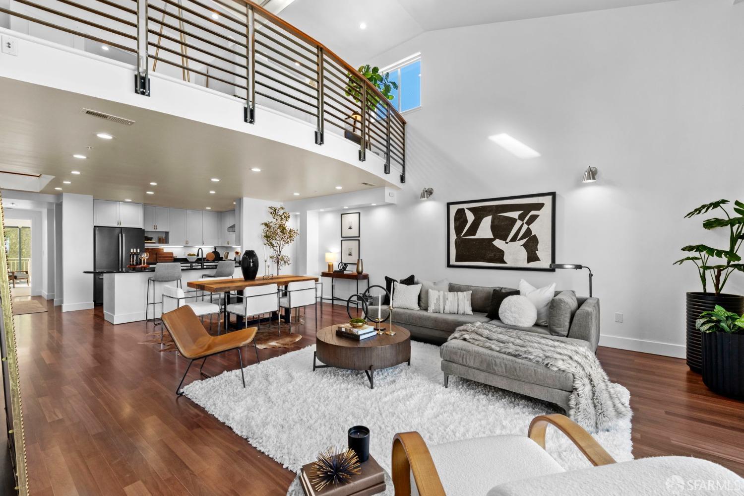 880 Corbett Avenue # 3