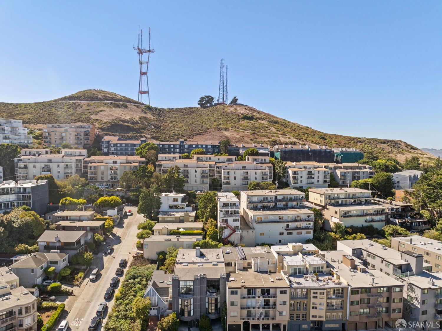 880 Corbett Avenue # 3