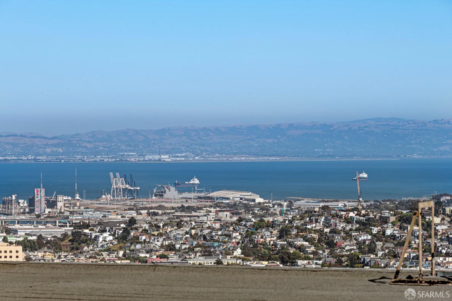 880 Corbett Avenue # 3