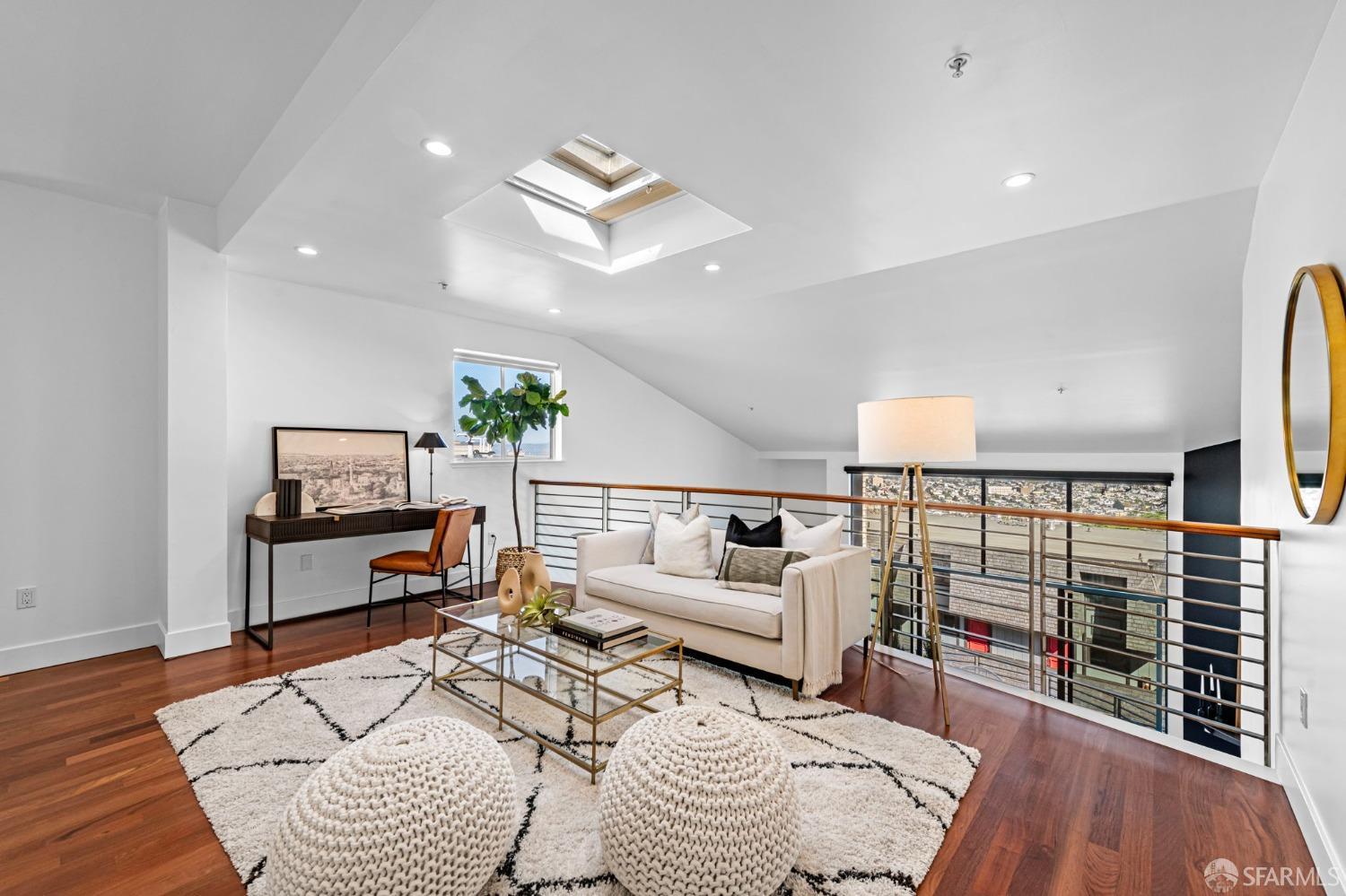 880 Corbett Avenue # 3