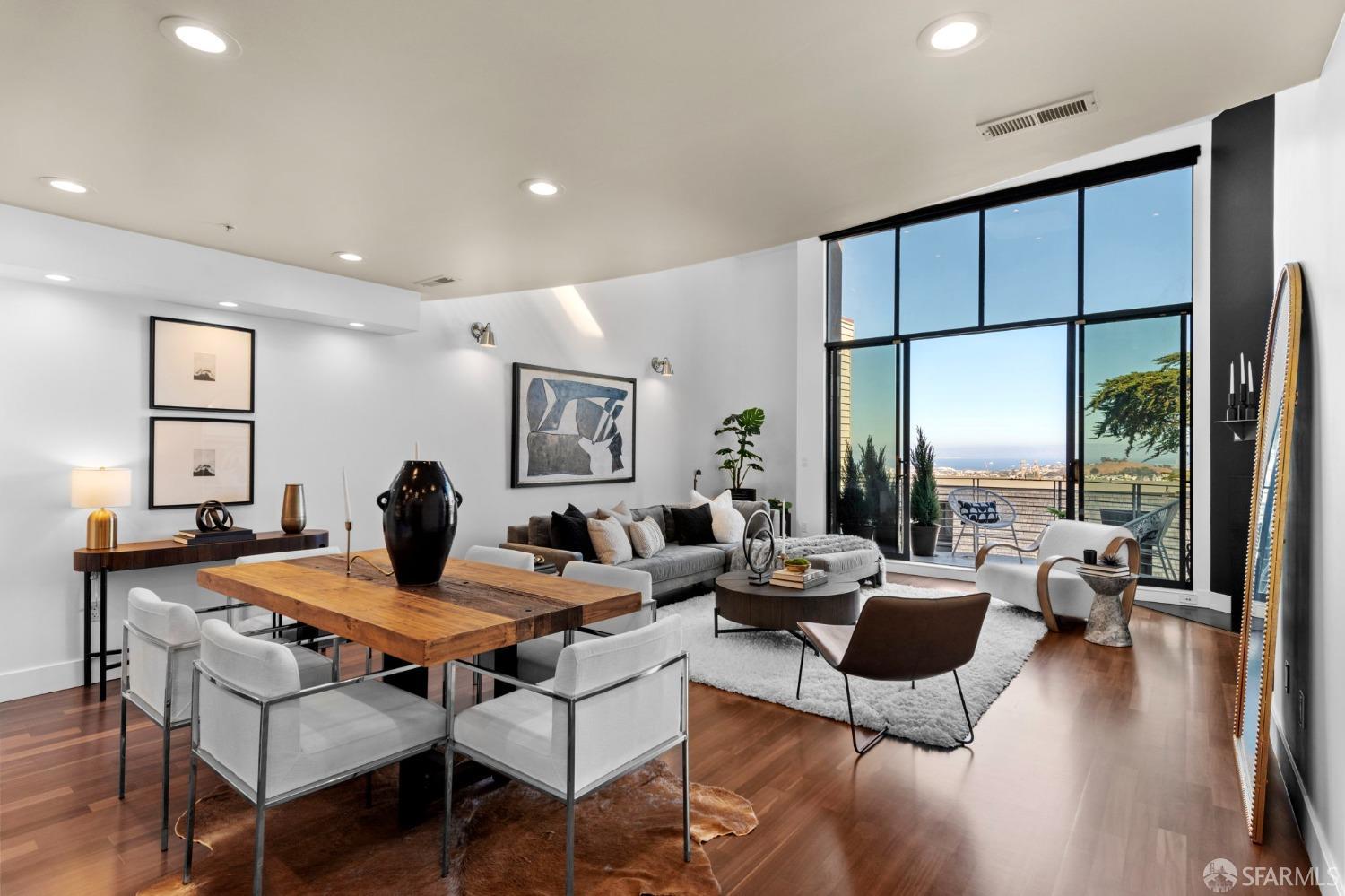 880 Corbett Avenue # 3