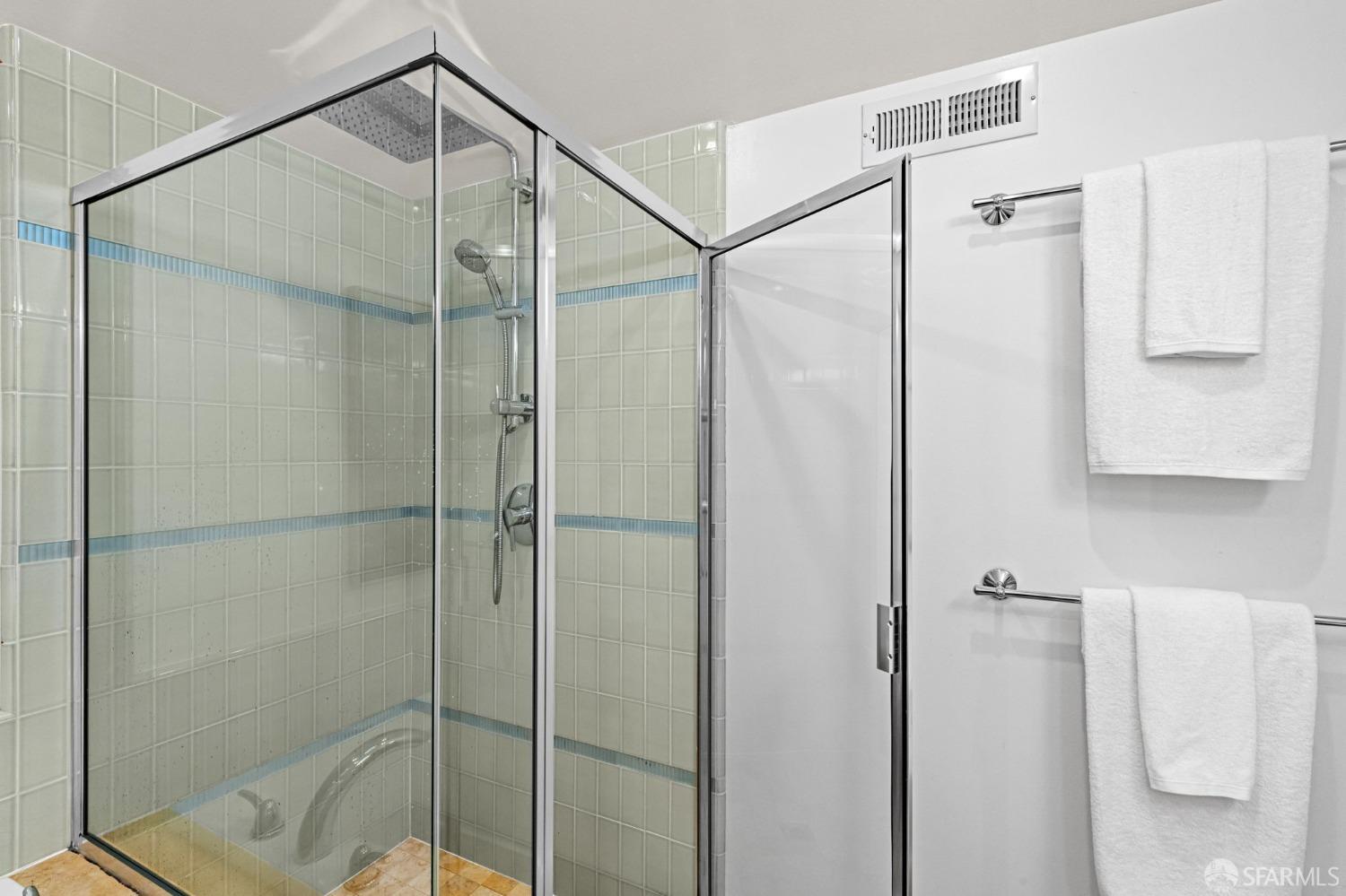 880 Corbett Avenue # 3