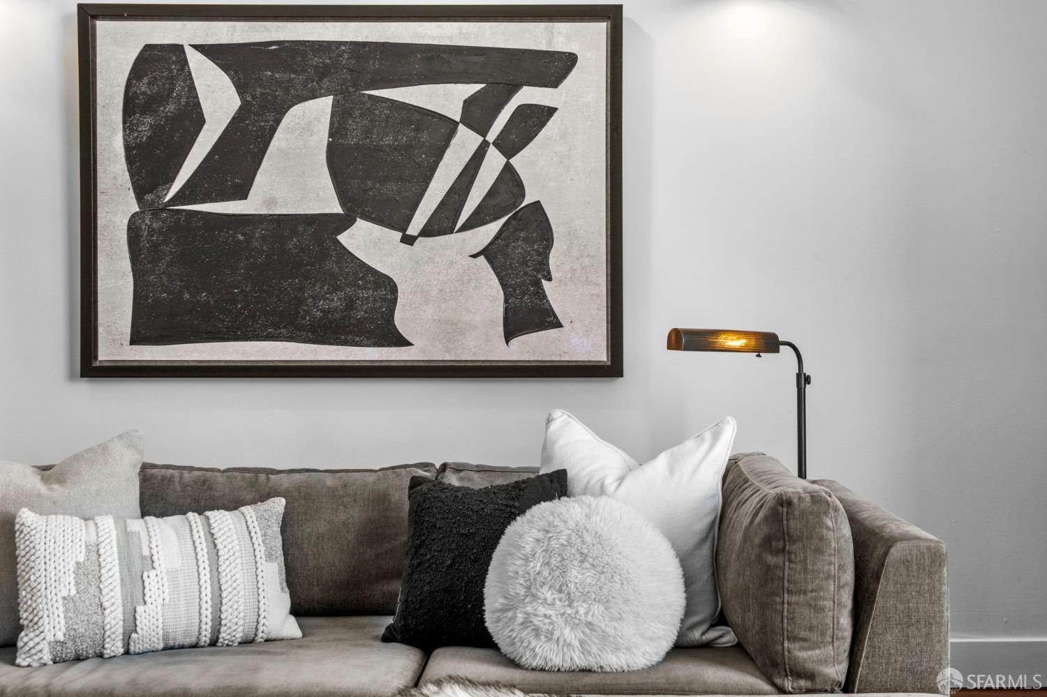 880 Corbett Avenue # 3