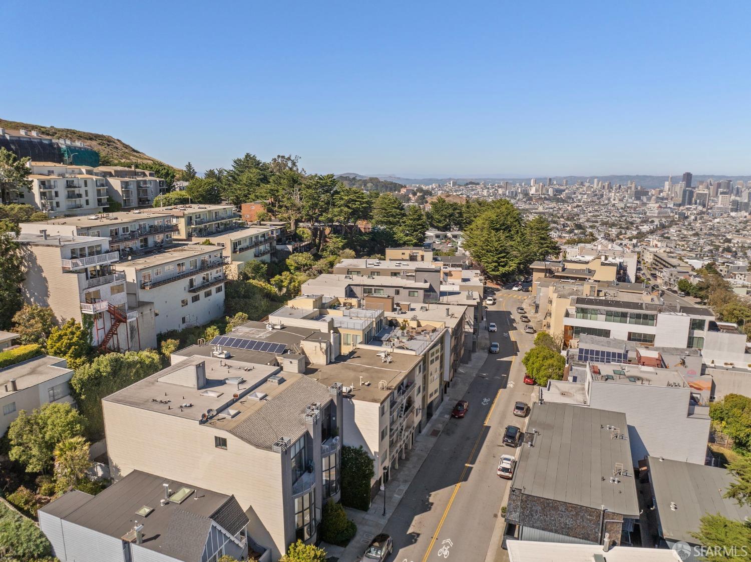 880 Corbett Avenue # 3