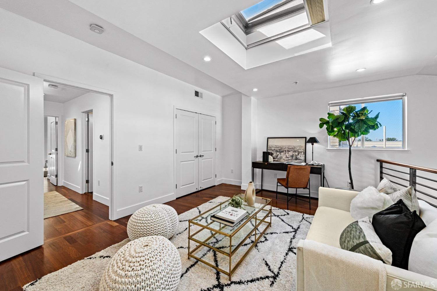 880 Corbett Avenue # 3