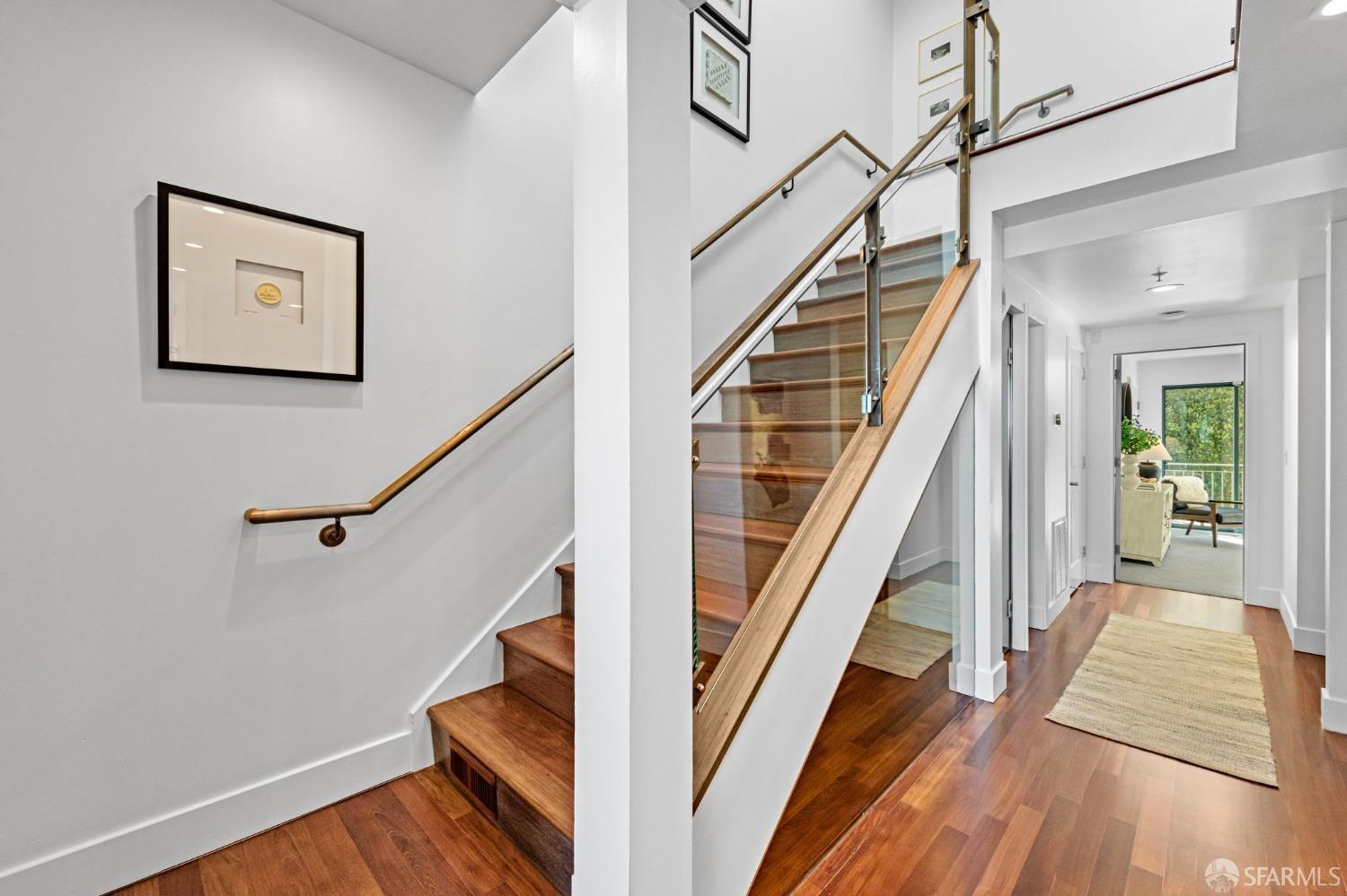 880 Corbett Avenue # 3