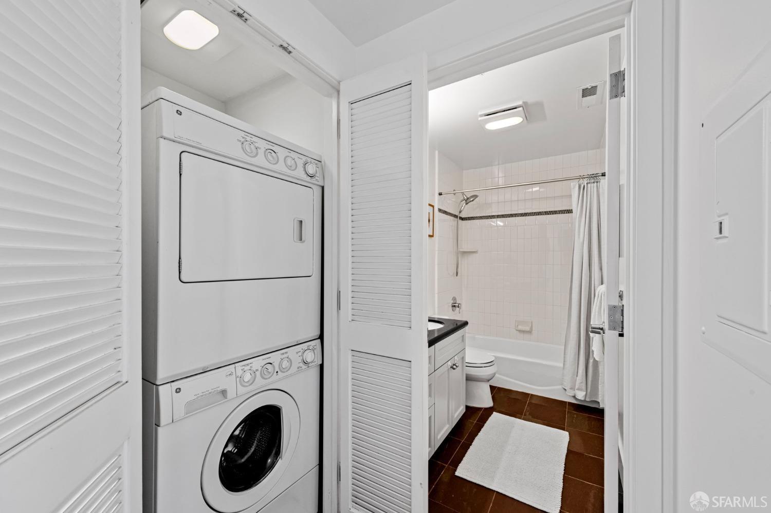 880 Corbett Avenue # 3