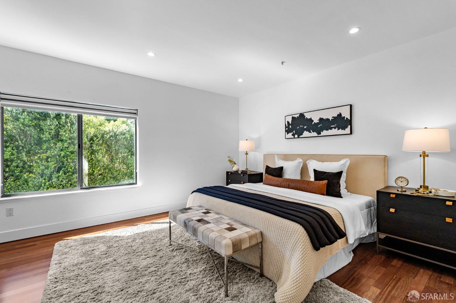 880 Corbett Avenue # 3