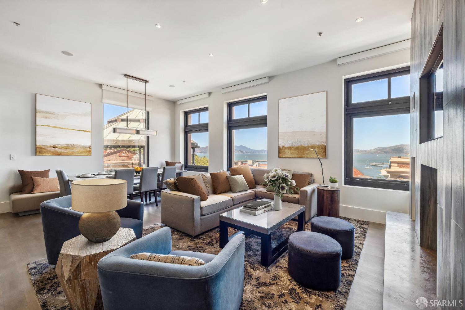 900 North Point Street # D228