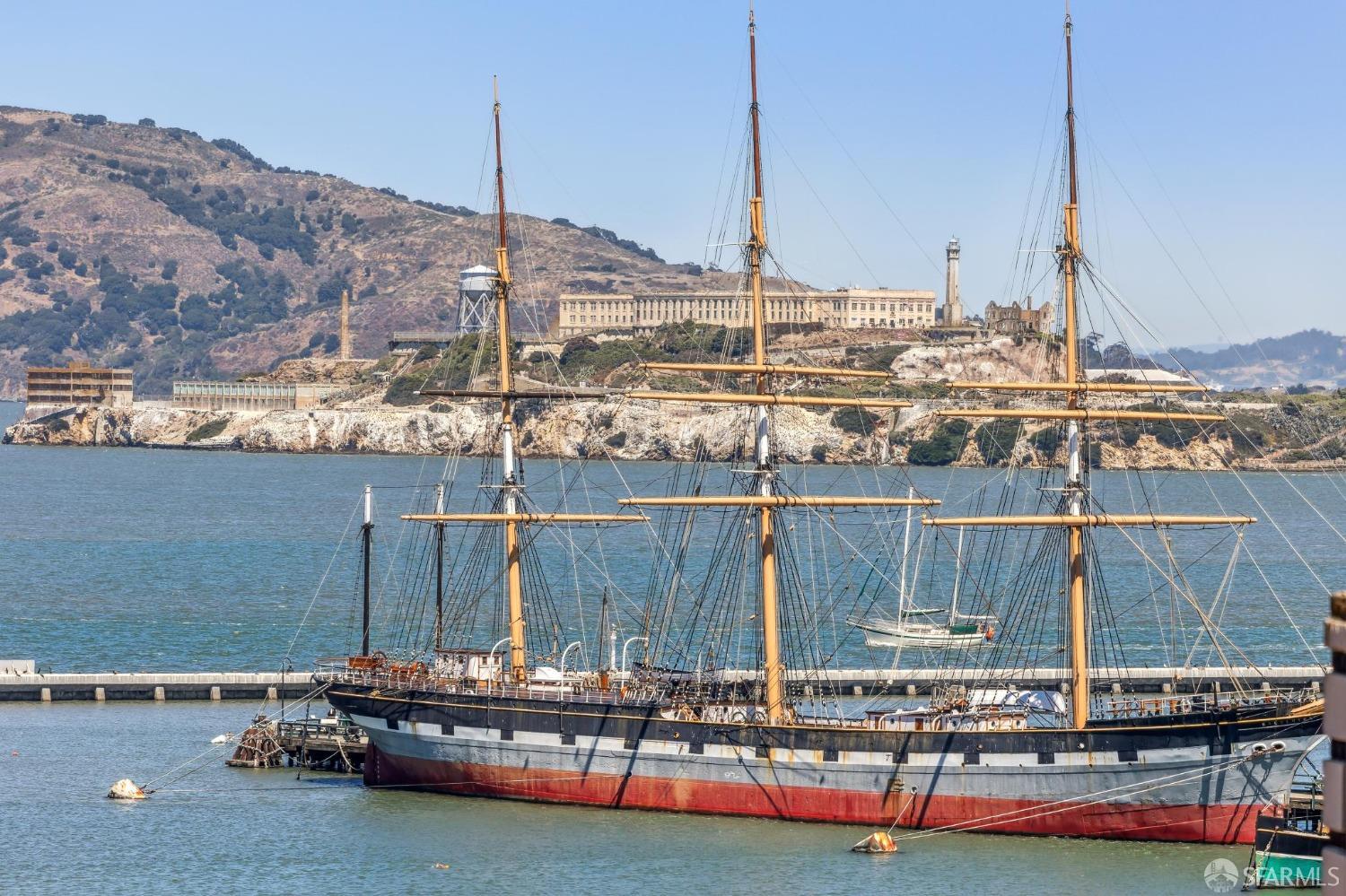 900 North Point Street # D228