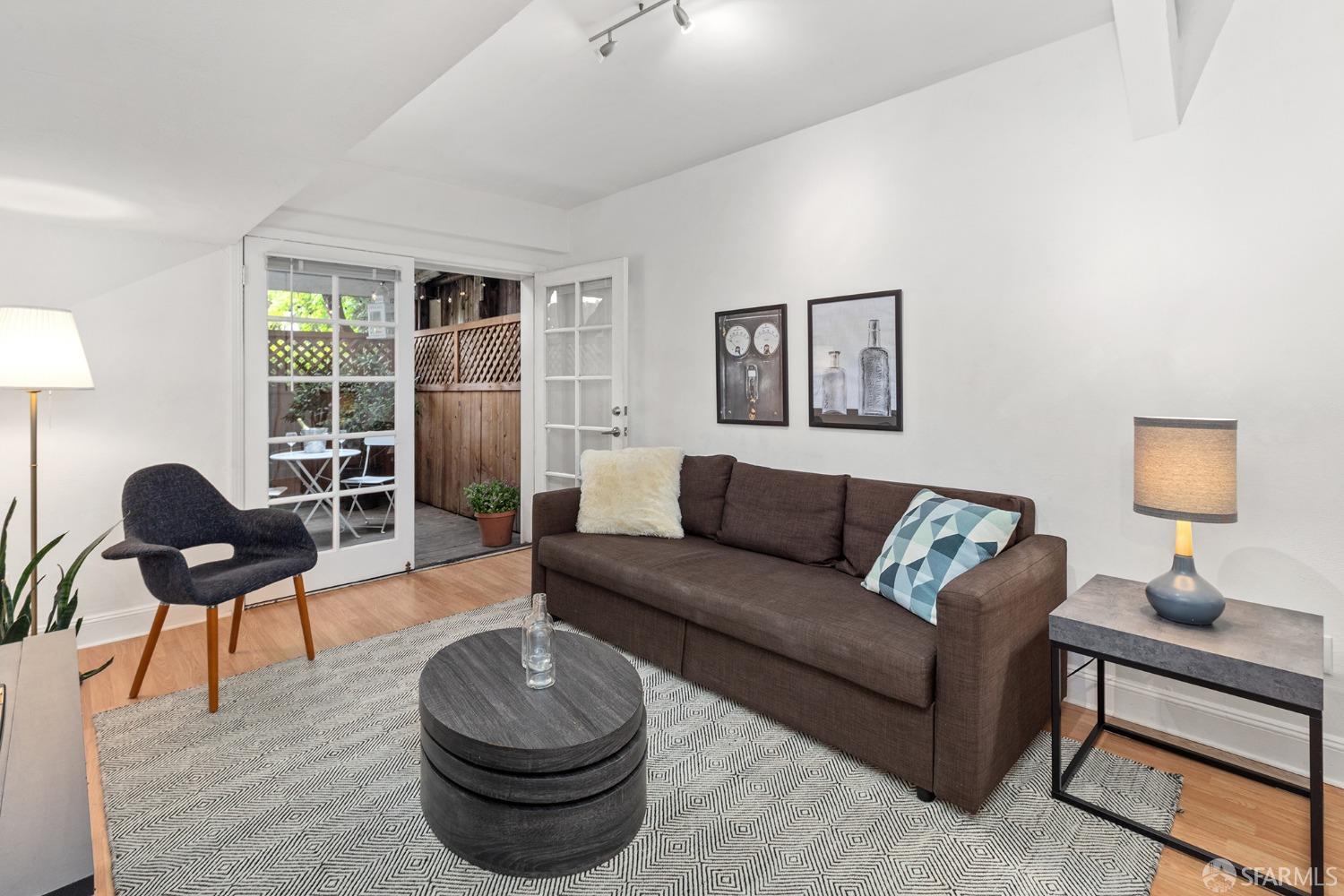 2760 Folsom Street