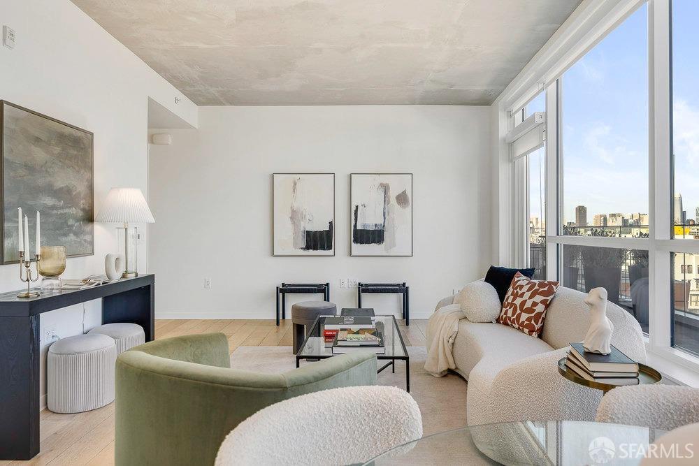 45 Bartlett Street # 803